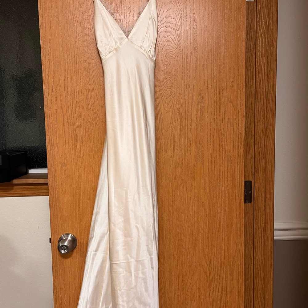 Reformation Maysen Silk Dress - Picture 9 of 12